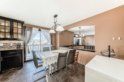 7160 Temple Drive Ne, Calgary, AB - Indoor Photo Showing Dining Room