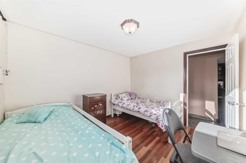 7160 Temple Drive Ne, Calgary, AB - Indoor Photo Showing Bedroom
