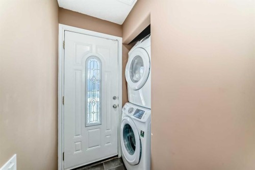 7160 Temple Drive Ne, Calgary, AB - Indoor Photo Showing Laundry Room