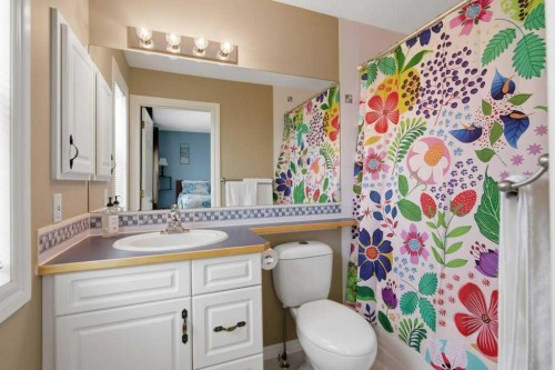 34 Arbour Stone Rise Nw, Calgary, AB - Indoor Photo Showing Bathroom