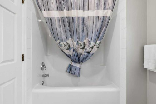 34 Arbour Stone Rise Nw, Calgary, AB - Indoor Photo Showing Bathroom