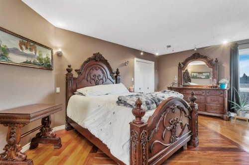 31442 Range Road 45, Rural Mountain View County, AB - Indoor Photo Showing Bedroom