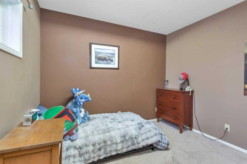 31442 Range Road 45, Rural Mountain View County, AB - Indoor Photo Showing Bedroom