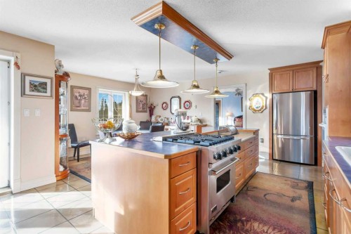 31442 Range Road 45, Rural Mountain View County, AB - Indoor Photo Showing Kitchen