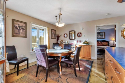 31442 Range Road 45, Rural Mountain View County, AB - Indoor Photo Showing Dining Room