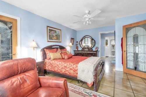 31442 Range Road 45, Rural Mountain View County, AB - Indoor Photo Showing Bedroom
