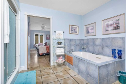 31442 Range Road 45, Rural Mountain View County, AB - Indoor Photo Showing Bathroom