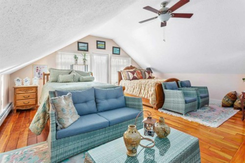 31442 Range Road 45, Rural Mountain View County, AB - Indoor Photo Showing Living Room