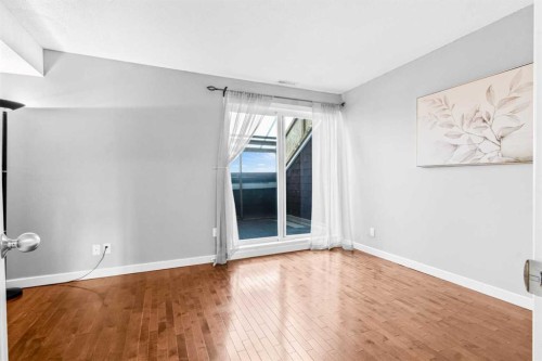 8-3726 Centre Street Ne, Calgary, AB - Indoor Photo Showing Other Room