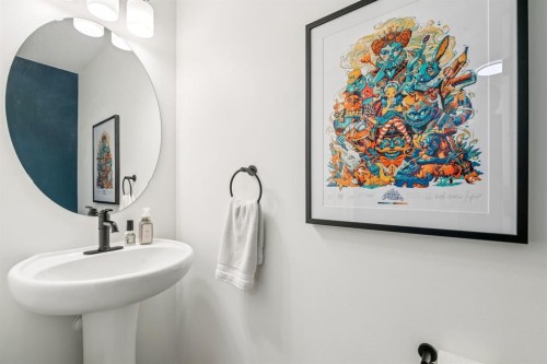 321 Windstone Gardens Sw, Airdrie, AB - Indoor Photo Showing Bathroom