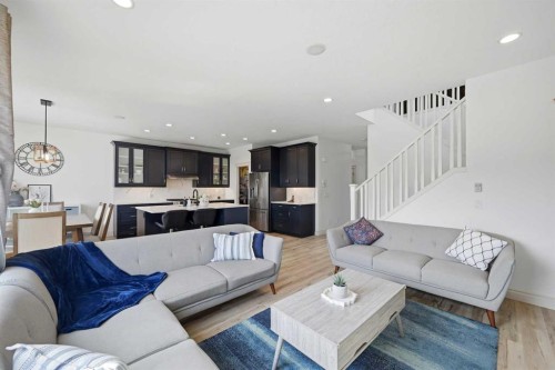 1153 Kingston Crescent Se, Airdrie, AB - Indoor Photo Showing Living Room