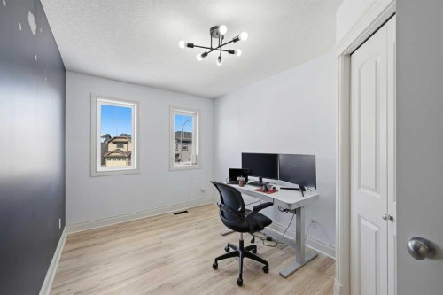 1153 Kingston Crescent Se, Airdrie, AB - Indoor Photo Showing Office