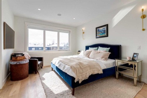 2107 52 Avenue Sw, Calgary, AB - Indoor Photo Showing Bedroom