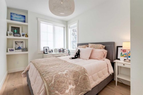 2107 52 Avenue Sw, Calgary, AB - Indoor Photo Showing Bedroom