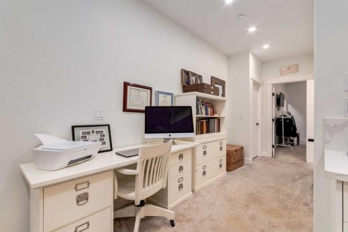 2107 52 Avenue Sw, Calgary, AB - Indoor Photo Showing Office