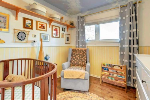 81 Healy Drive Sw, Calgary, AB - Indoor Photo Showing Other Room