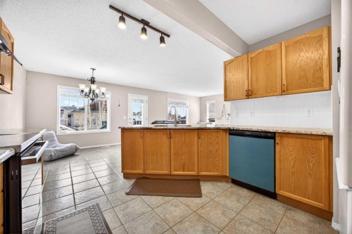 287 Panamount Drive Nw, Calgary, AB - Indoor Photo Showing Kitchen