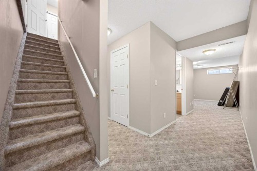287 Panamount Drive Nw, Calgary, AB - Indoor Photo Showing Other Room