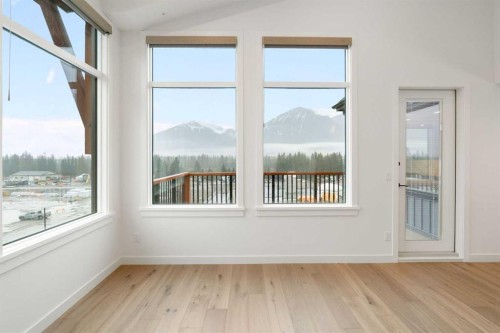 402-1505 Spring Creek Gate, Canmore, AB - Indoor Photo Showing Other Room