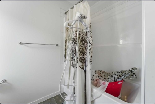 233 Copperleaf Way Se, Calgary, AB - Indoor