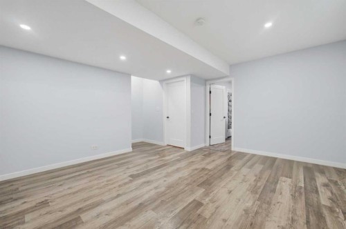 233 Copperleaf Way Se, Calgary, AB - Indoor Photo Showing Other Room