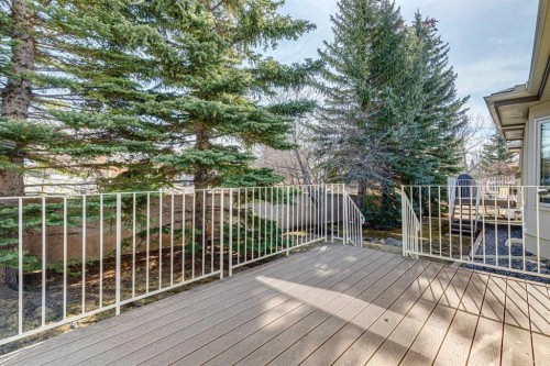 22 Confederation Villas Nw, Calgary, AB - Outdoor With Deck Patio Veranda