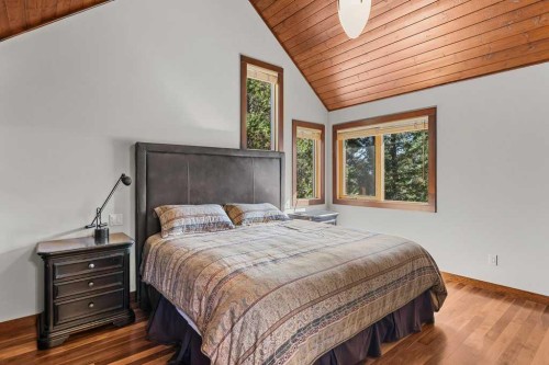 16 Blue Grouse Ridge, Canmore, AB - Indoor Photo Showing Bedroom