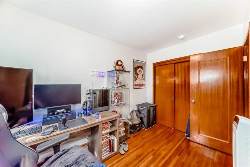 1415 Rosehill Drive Nw, Calgary, AB - Indoor Photo Showing Office