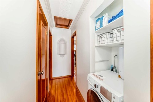 1415 Rosehill Drive Nw, Calgary, AB - Indoor Photo Showing Laundry Room