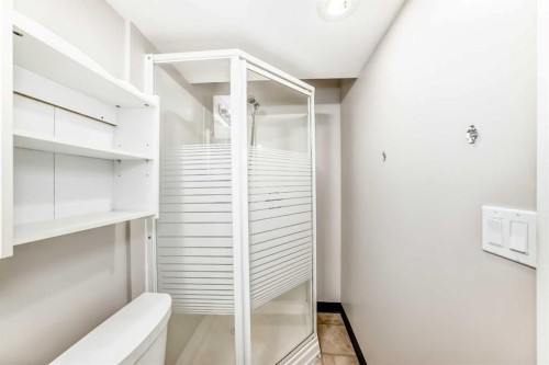 1415 Rosehill Drive Nw, Calgary, AB - Indoor