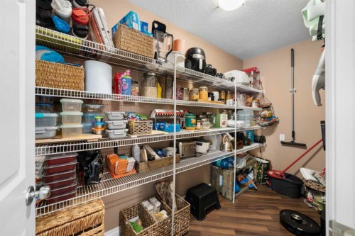 173 Cimarron Park Circle, Okotoks, AB - Indoor Photo Showing Other Room