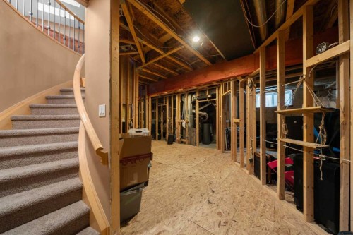 173 Cimarron Park Circle, Okotoks, AB - Indoor Photo Showing Other Room