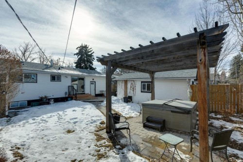 56 Haddock Road Sw, Calgary, AB - Outdoor
