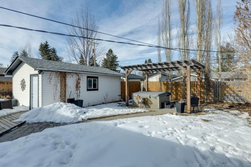 56 Haddock Road Sw, Calgary, AB - Outdoor