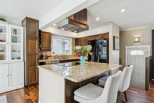 56 Haddock Road Sw, Calgary, AB - Indoor