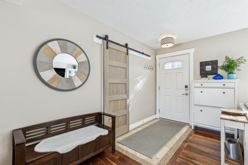 56 Haddock Road Sw, Calgary, AB - Indoor