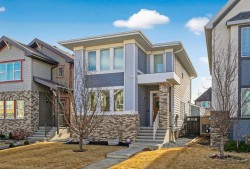 32 Marquis Green SE Calgary, AB T3M 1X7