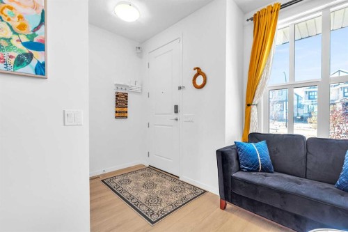 52 Edith Gate Nw, Calgary, AB - Indoor Photo Showing Other Room