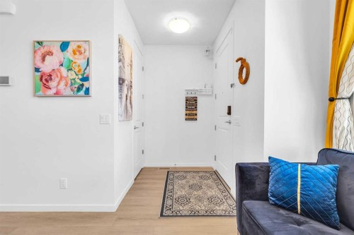 52 Edith Gate Nw, Calgary, AB - Indoor Photo Showing Other Room