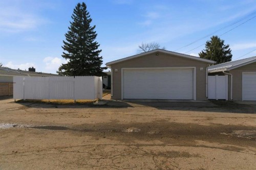 9852 Athens Road Se, Calgary, AB - Outdoor