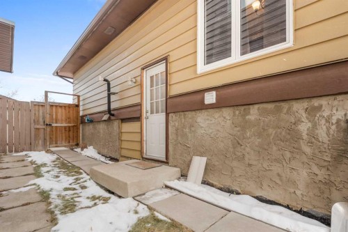 58 Templeson Crescent Ne, Calgary, AB - Outdoor