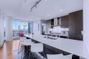 1006-433 11 Avenue Se, Calgary, AB  - Indoor Photo Showing Kitchen With Double Sink With Upgraded Kitchen 