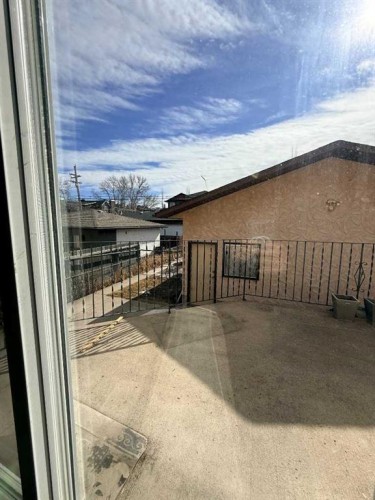135 27 Avenue Ne, Calgary, AB - Outdoor