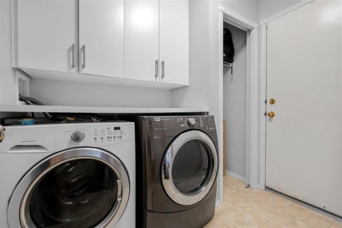 136 Coral Springs Landing Ne, Calgary, AB - Indoor Photo Showing Laundry Room