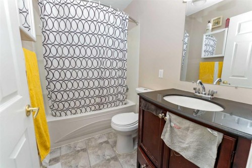 85 Abergale Close Ne, Calgary, AB - Indoor Photo Showing Bathroom