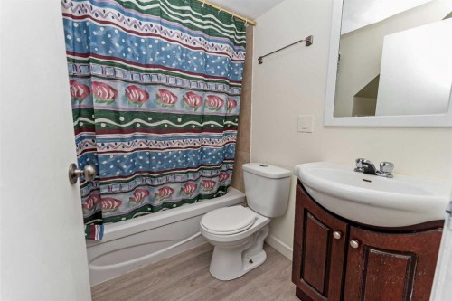 85 Abergale Close Ne, Calgary, AB - Indoor Photo Showing Bathroom