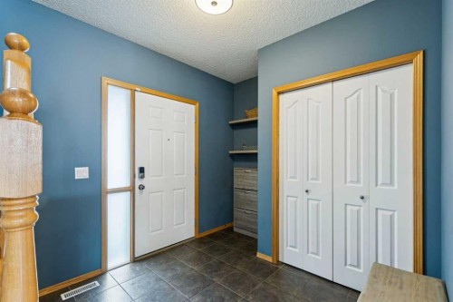 515 Stonegate Road Nw, Airdrie, AB - Indoor Photo Showing Other Room