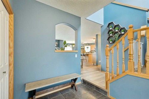 515 Stonegate Road Nw, Airdrie, AB - Indoor Photo Showing Other Room