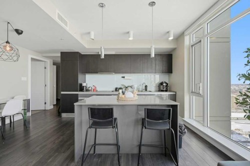 2604-1122 3 Street Se, Calgary, AB - Indoor Photo Showing Kitchen With Upgraded Kitchen