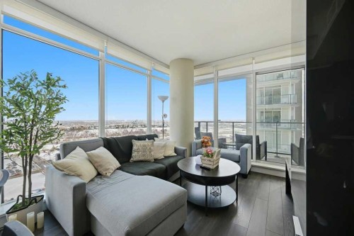2604-1122 3 Street Se, Calgary, AB - Indoor Photo Showing Living Room